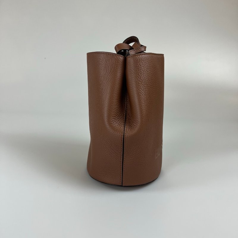 BURBERRY 咖色皮革水桶包-3