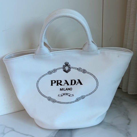 Prada 白色手提斜挎兩用包 內裡小包🩷
