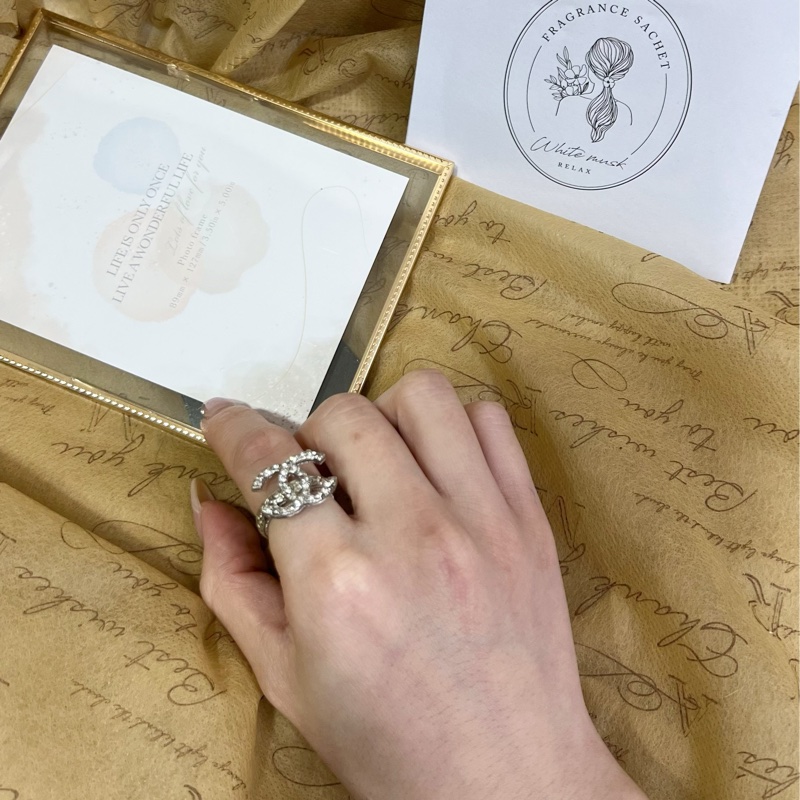 Chanel 滿鑽鑲嵌 雙C Logo 戒指 銀色-12