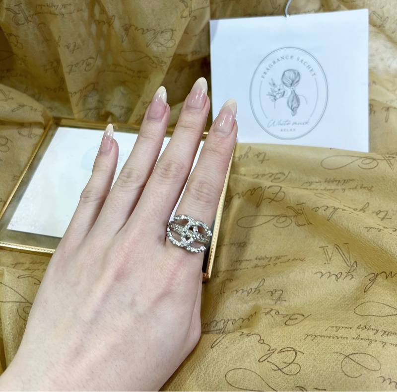 Chanel 滿鑽鑲嵌 雙C Logo 戒指 銀色-13