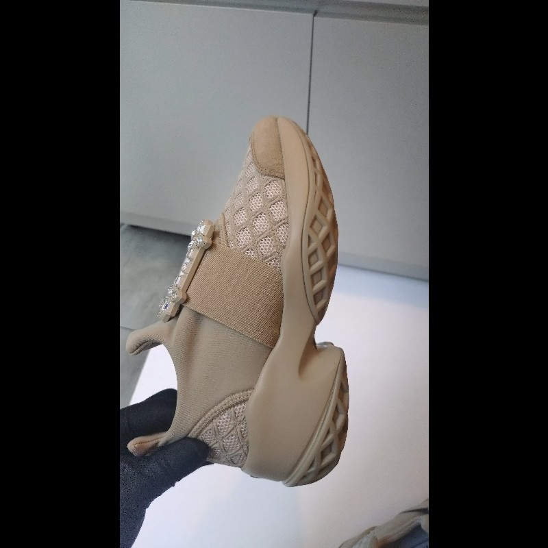 Roger Vivier 駝色布方框水鑽休閒鞋-10