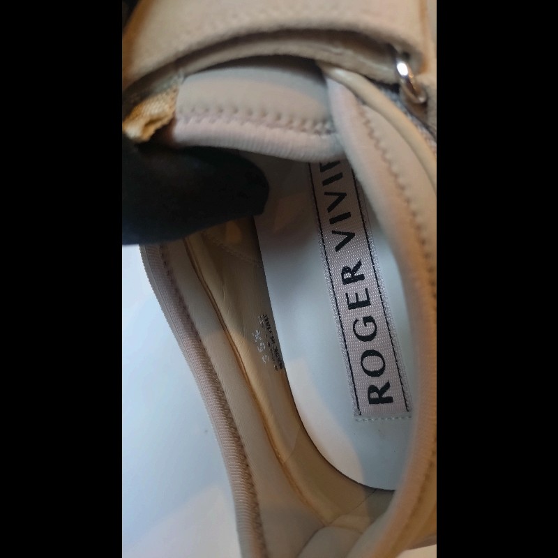 Roger Vivier 駝色彈性網狀休閒鞋-11