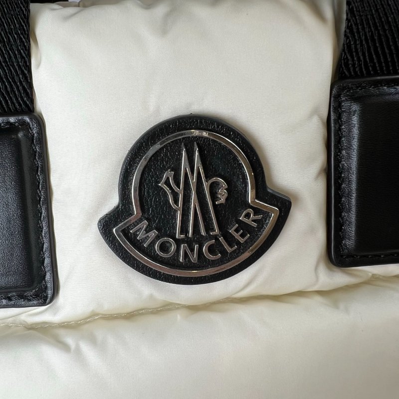 MONCLER 白羽絨空氣包-6