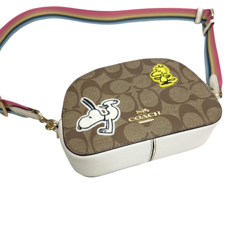 Coach 聯乘 Snoopy 斜揹袋-11