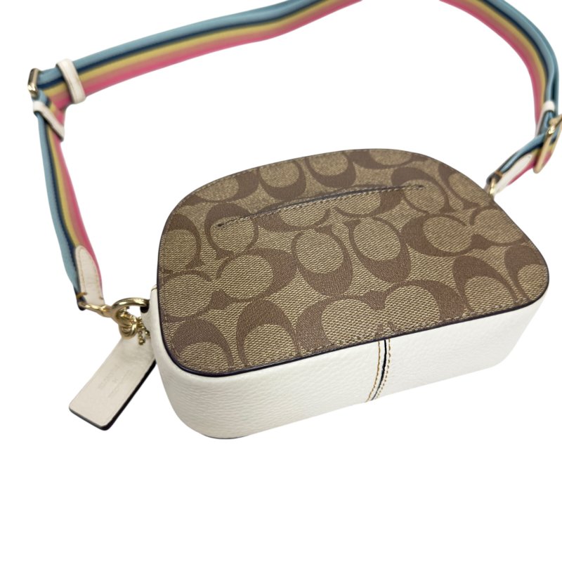 Coach 聯乘 Snoopy 斜揹袋-13