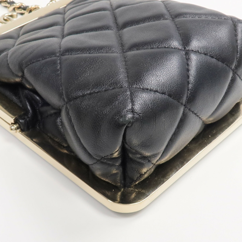 CHANEL 羊皮皮革/漆皮皮革Chain Clutch Shoulder金扣鏈帶肩背袋-6