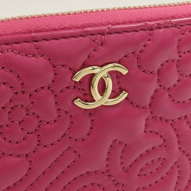 CHANEL 羊皮皮革Zip Wallet金扣錢包-10