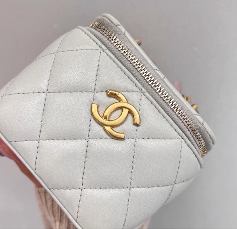 【97新 ✨ 全網最低價！】Chanel 香奈兒 山茶花 金球 迷你小盒子 灰色 23年款 (下單前請查詢庫存，因好價快出❗️）-4