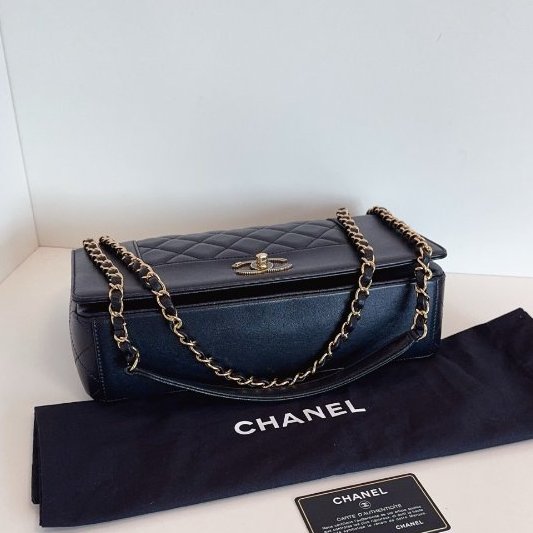 近新品 香奈兒/Chanel黑金牛皮 琺瑯扣雙C雙蓋鏈條包-7