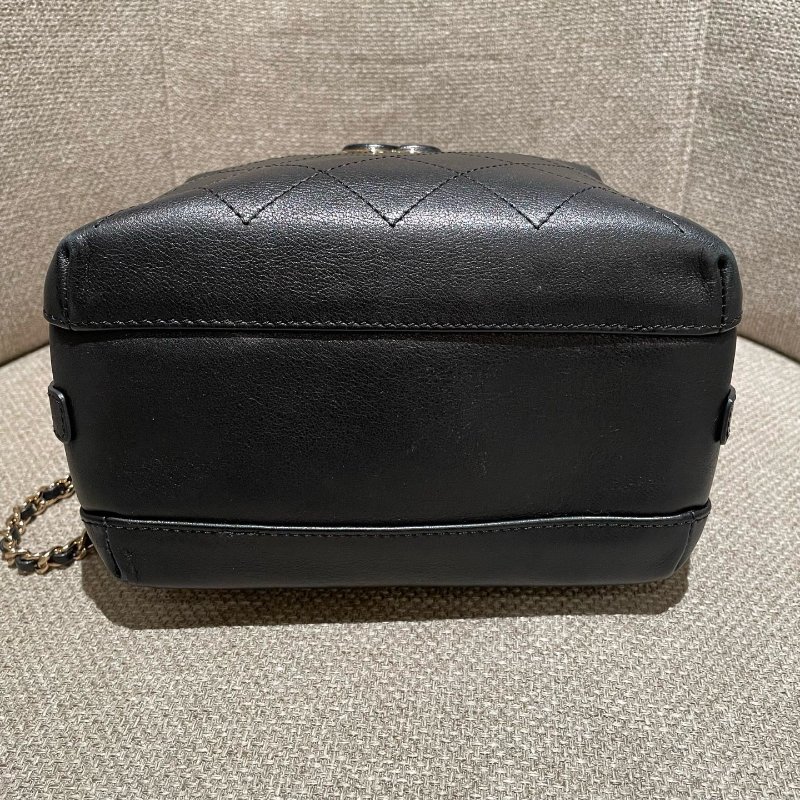 香奈兒/Chanel 黑金牛皮琺瑯扣複古吐司牛奶盒子荳腐包手提小方盒-5