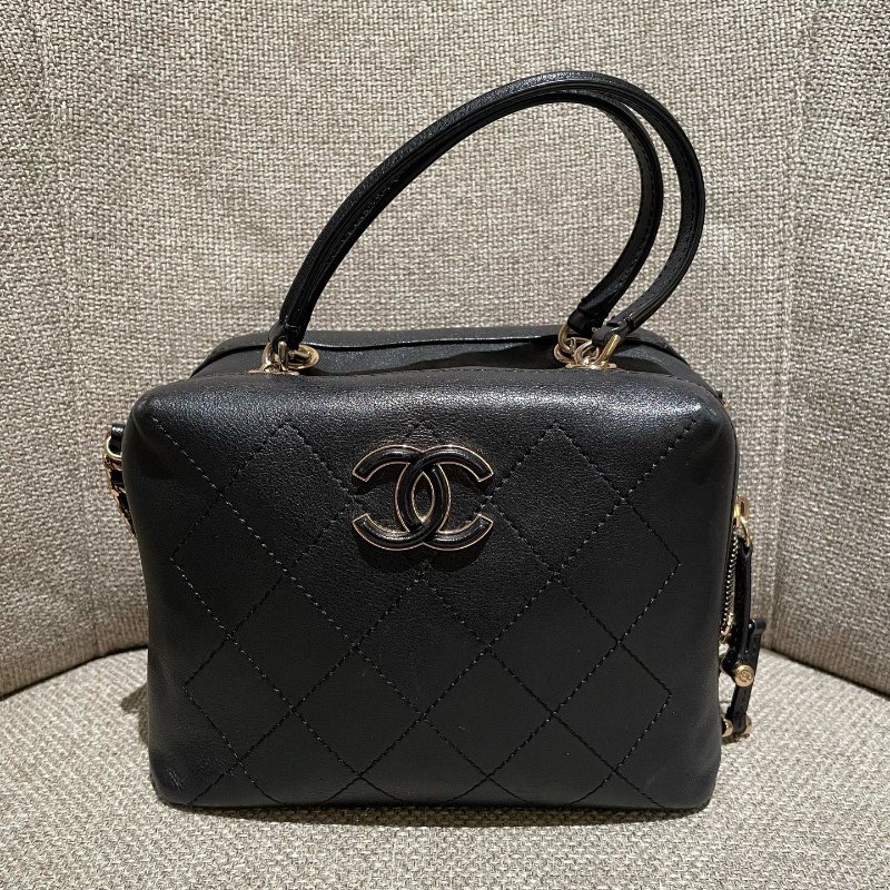 香奈兒/Chanel 黑金牛皮琺瑯扣複古吐司牛奶盒子荳腐包手提小方盒-6