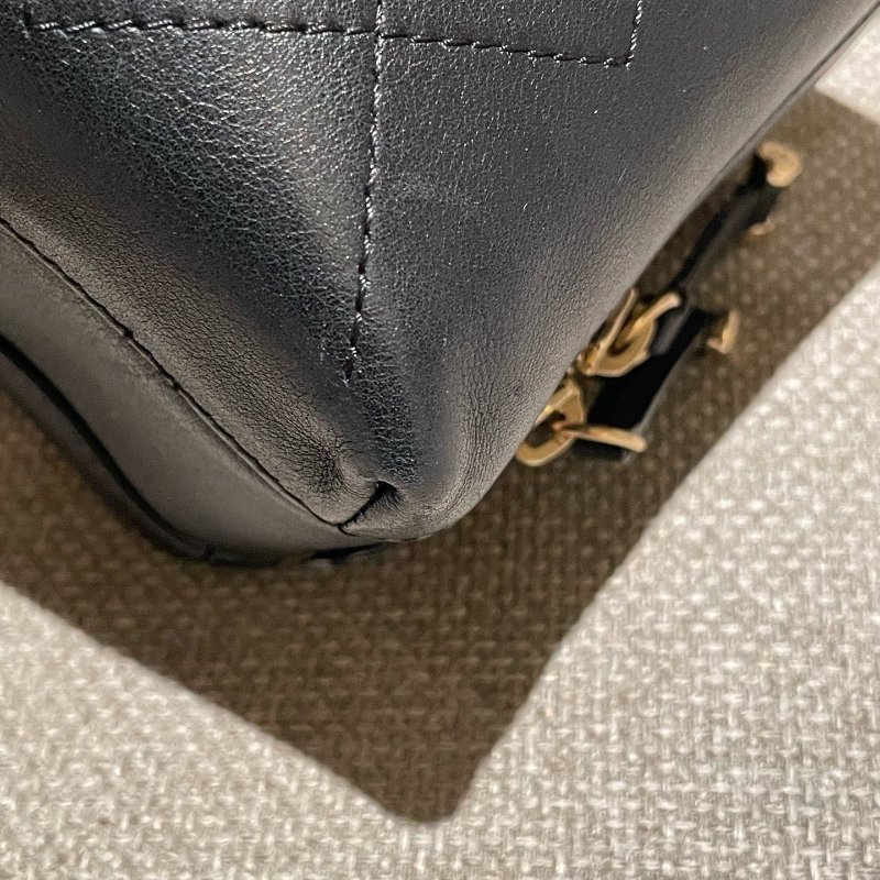 香奈兒/Chanel 黑金牛皮琺瑯扣複古吐司牛奶盒子荳腐包手提小方盒-9