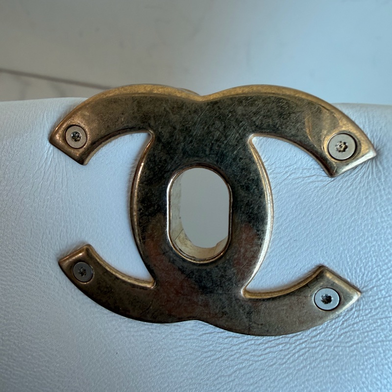 CHANEL 白色19bag 晶片款/購證/手袋🤍金銀鏈條-25