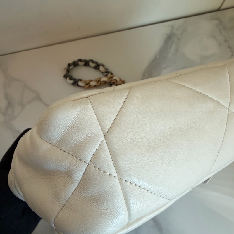 CHANEL 白色19bag 晶片款/購證/手袋🤍金銀鏈條-28