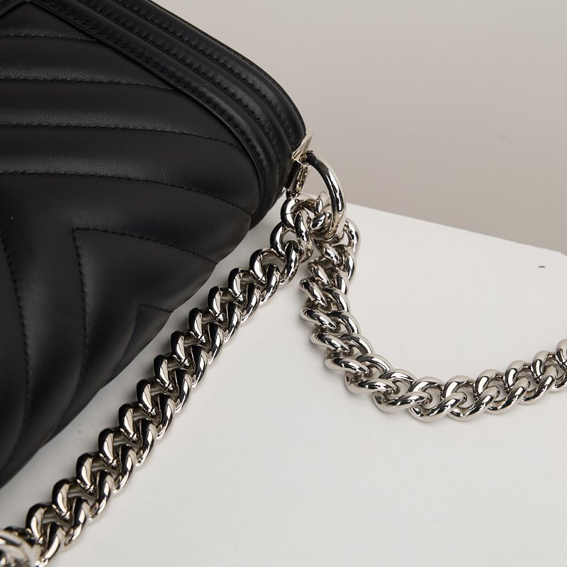 二手Chanel Boy20 山形紋黑銀牛-11