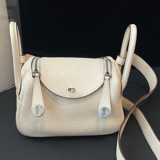 Hermes愛馬仕 Lindy奶油白銀扣迷你手提肩背包 tc皮-0