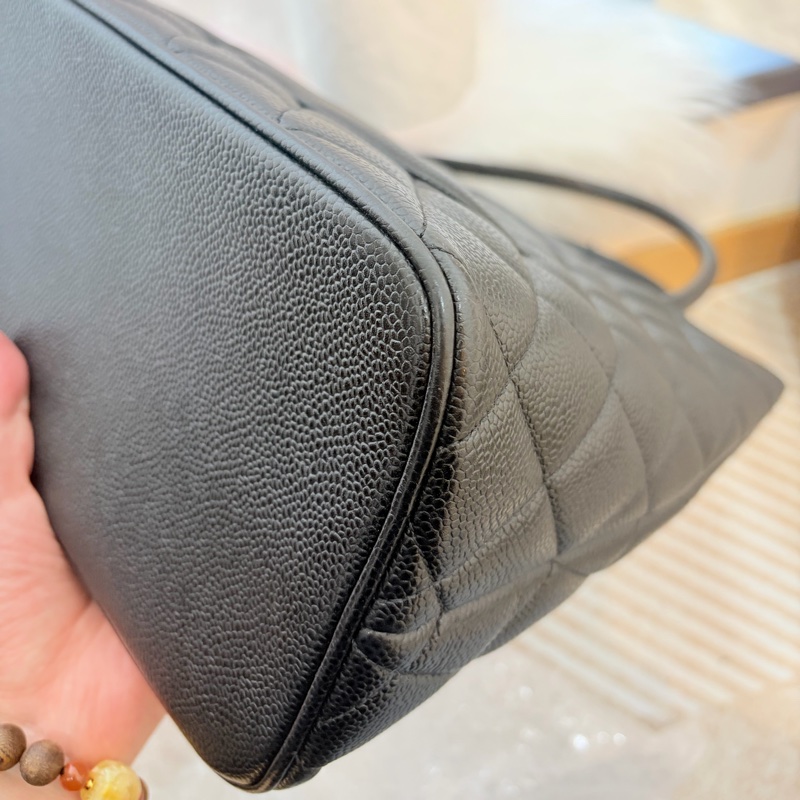 Chanel 希爾頓荔枝牛皮金幣包-10