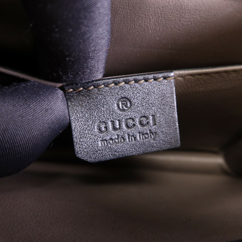 GUCCI 皮革Interlocking Small銀扣肩背袋-5