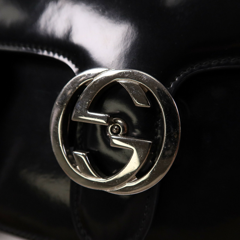 GUCCI 皮革Interlocking Small銀扣肩背袋-6