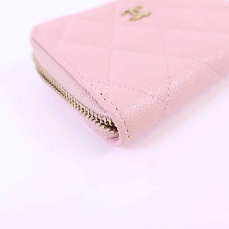 CHANEL 牛皮皮革Card Case金扣卡片套-10