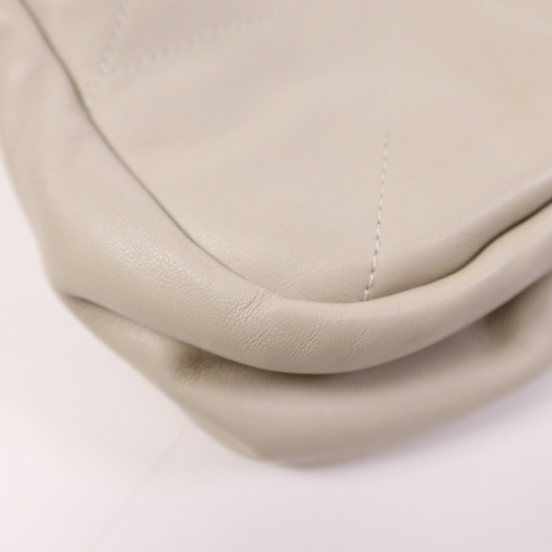 YVES SAINT LAURENT 羊皮皮革Jamie4.0金扣鏈帶肩背袋-13