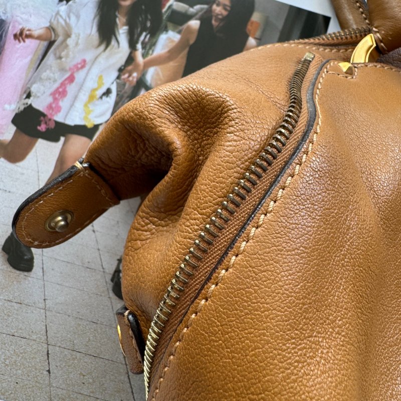 🎉美國大牌  Marc Jacobs 駝色金色鎖頭手提包-8