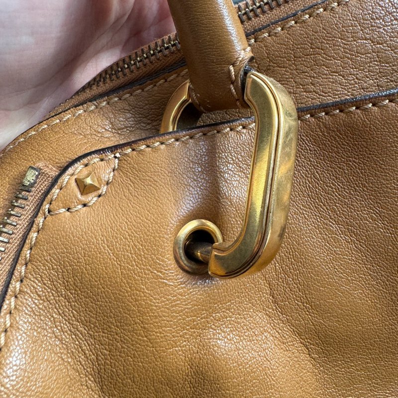 🎉美國大牌  Marc Jacobs 駝色金色鎖頭手提包-23