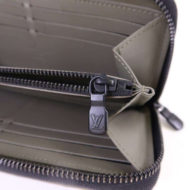 LOUIS VUITTON Monogram Shadow Zipper Wallet Horzontal長錢包-6