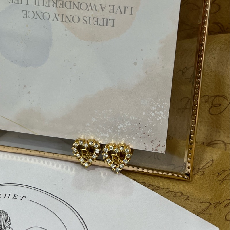Dior vintage 水鑽愛心夾式耳環-1