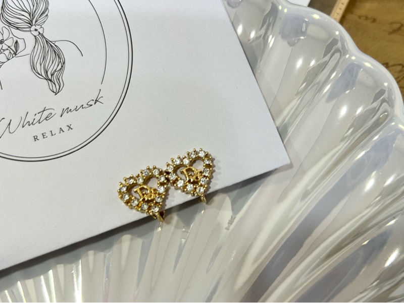 Dior vintage 水鑽愛心夾式耳環-2