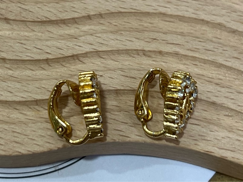 Dior vintage 水鑽愛心夾式耳環-6