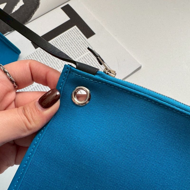 ✨A刻 近九成新 Hermes 藍色拼黑色皮革Herbag-14