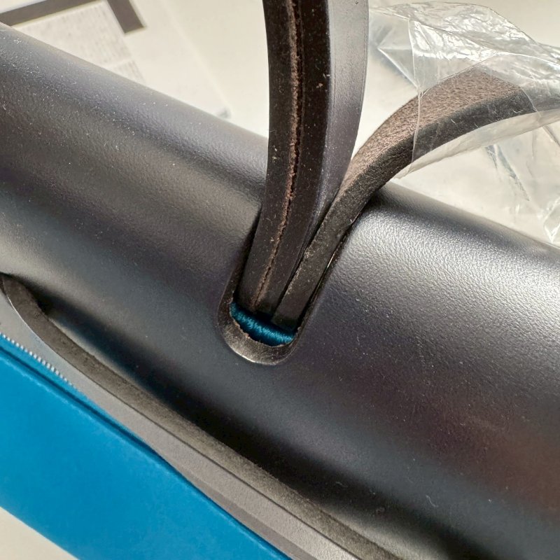 ✨A刻 近九成新 Hermes 藍色拼黑色皮革Herbag-20