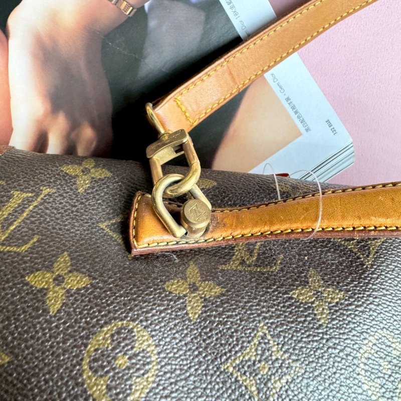 🎉復古款 LV 經典花紋復古信封包 斜背包-18