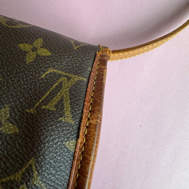 🎉復古款 LV 經典花紋復古信封包 斜背包-29