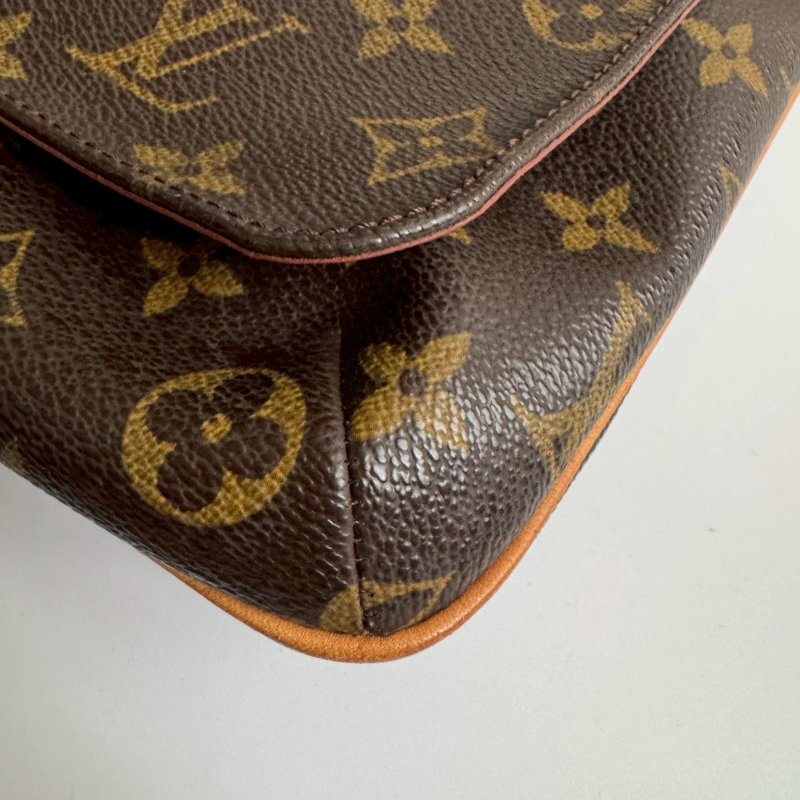 🌟經典款 LV 經典花紋翻蓋吸釦橫版王菲包-3