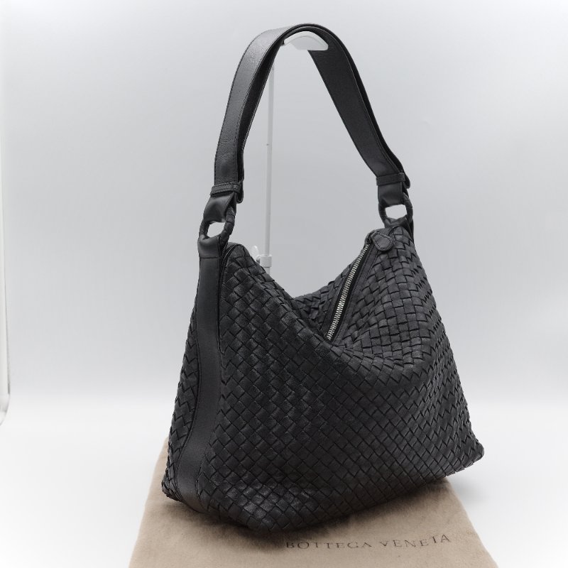 超級新【CP 精選🌟小編推薦】Bottega Veneta 寶緹嘉 Hobo 黑色 編織羊皮 肩背包-1