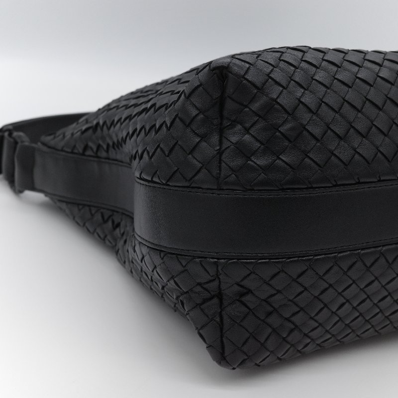 超級新【CP 精選🌟小編推薦】Bottega Veneta 寶緹嘉 Hobo 黑色 編織羊皮 肩背包-4