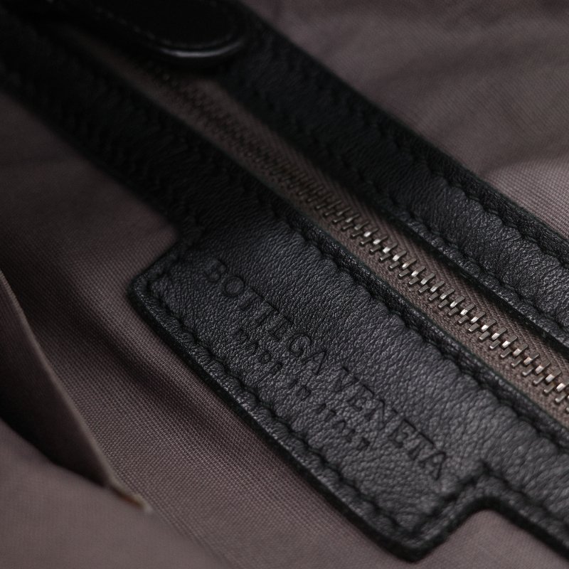 超級新【CP 精選🌟小編推薦】Bottega Veneta 寶緹嘉 Hobo 黑色 編織羊皮 肩背包-9