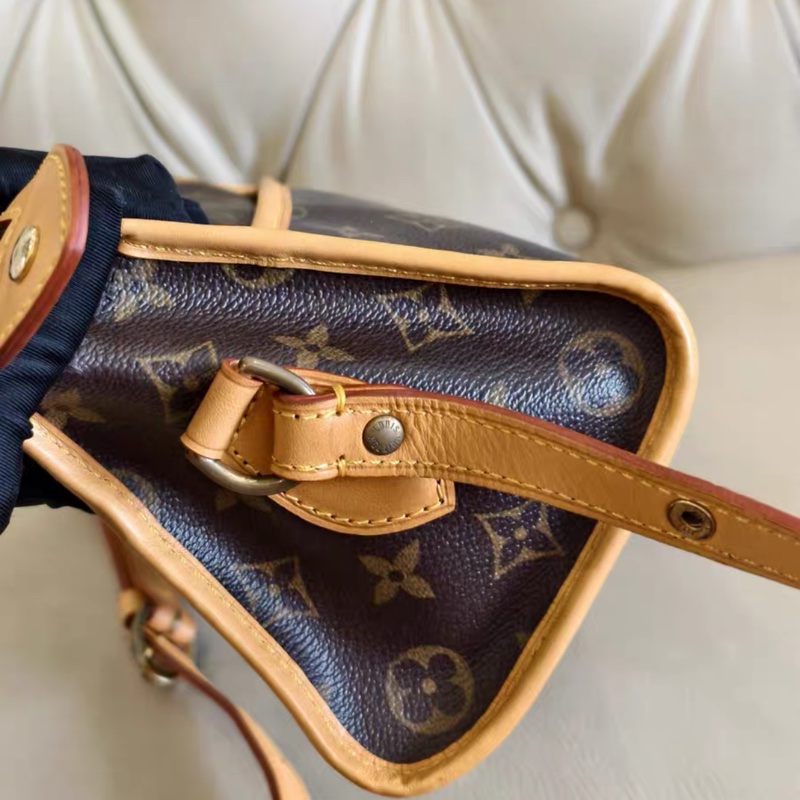 【97新 ✨ 全網最低價！】LV 三角包 鬆弛感之選-5