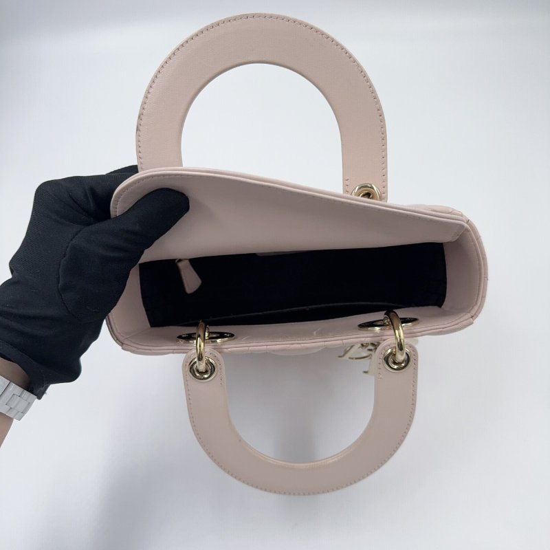 Dior淡粉金釦羊皮藤格金釦小號黛妃包-7