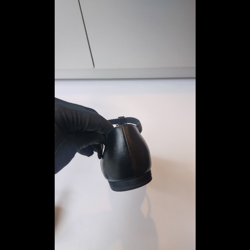 Chanel 黑皮革金雙C山茶花珍珠飾瑪莉珍鞋-12