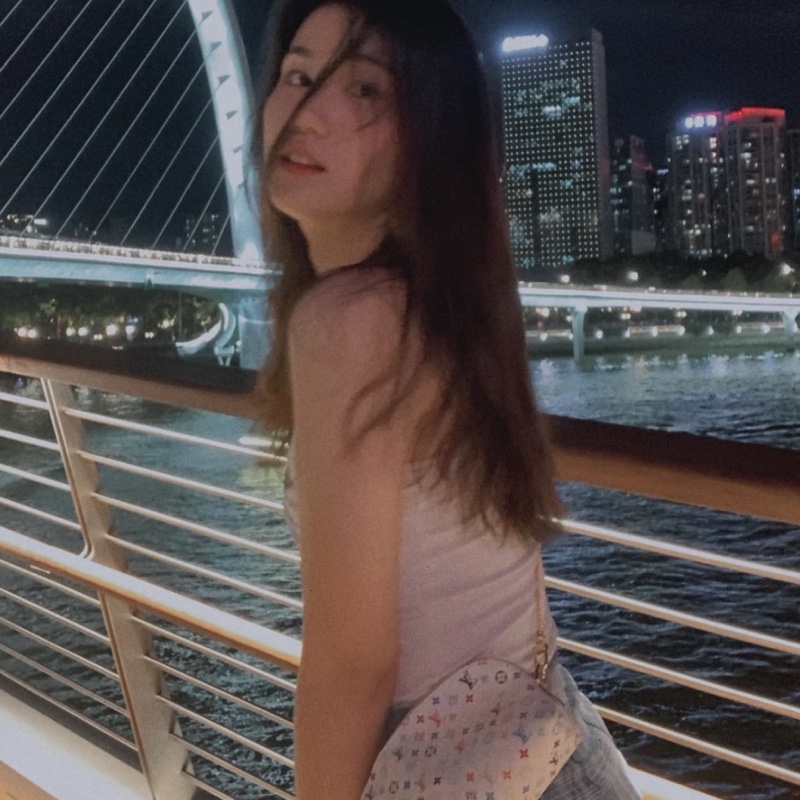 【95新 ✨ 全網最低價！】LV 白三彩 化妝包 可裝手機 仙女系LV小包-1