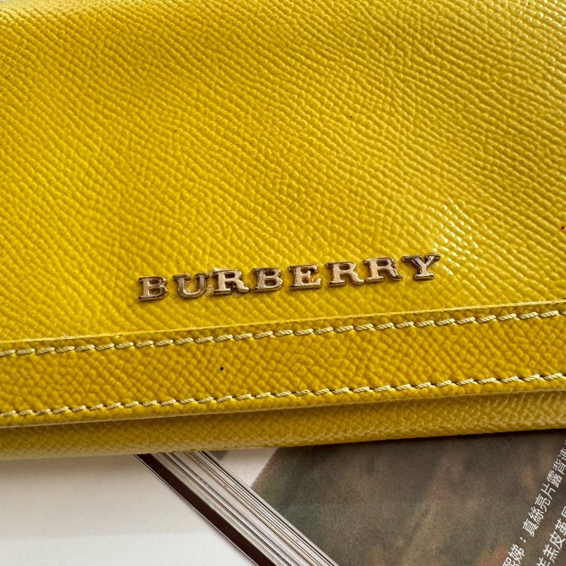 ✨特殊色 BURBERRY 芥末綠牛皮釦式長夾-5