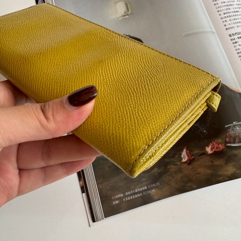 ✨特殊色 BURBERRY 芥末綠牛皮釦式長夾-24