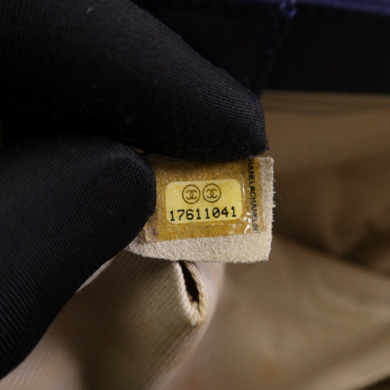 CHANEL 牛皮皮革Chain Shoulder Bag銀扣鏈帶肩背袋-7