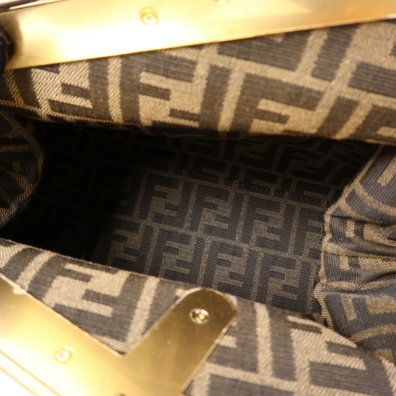 FENDI 牛皮皮革First Medium金扣肩背袋-4