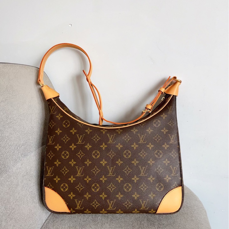 【98新 ✨ 全網最低價！】Louis Vuitton 牛角包中號 男女皆百搭！-3