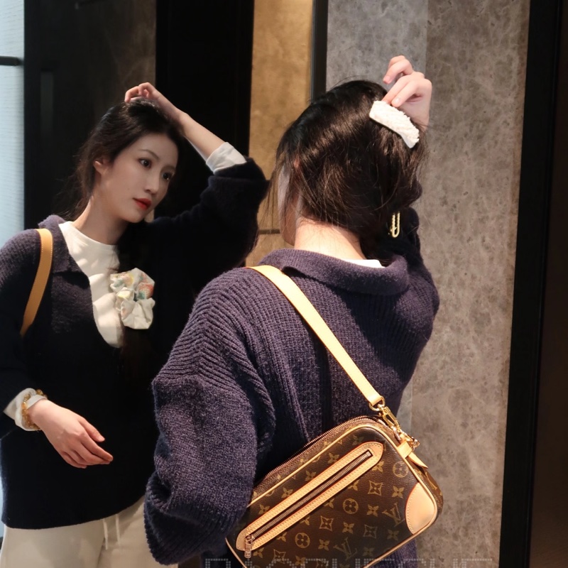 【97新 ✨ 全網最低價！】Louis Vuitton 開口笑-1