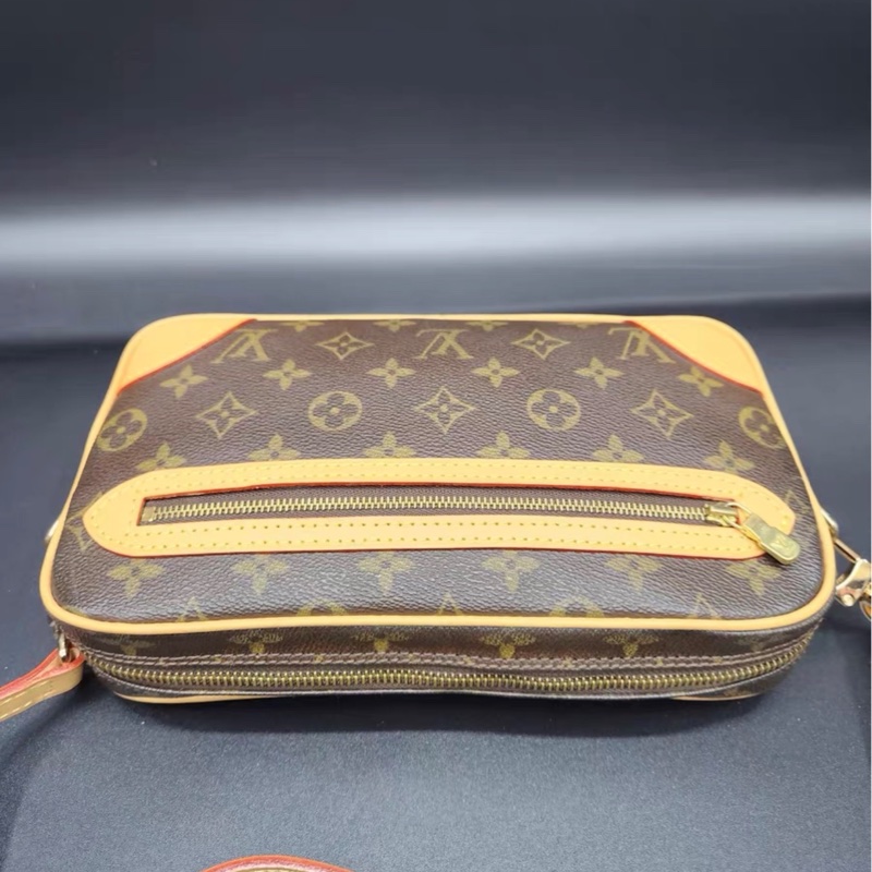 【97新 ✨ 全網最低價!】Louis Vuitton 開口笑-9